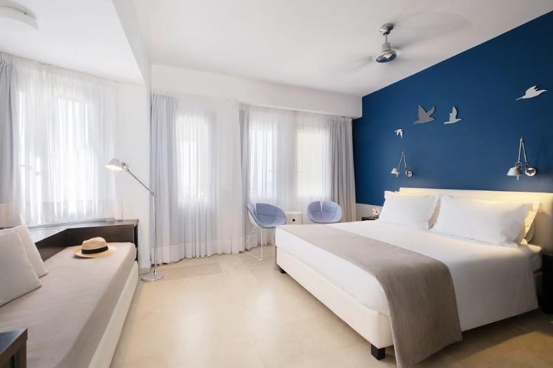 Habitación Triple Estándar con Vistas, The Majestic