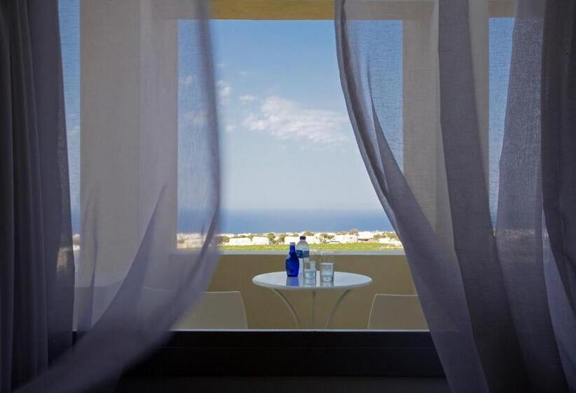 Duplex Room, The Majestic