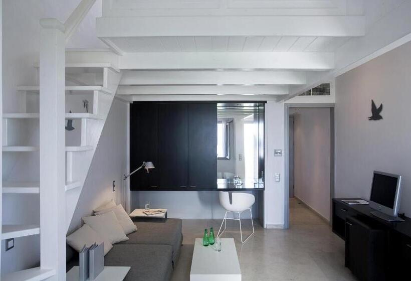 Duplex Room, The Majestic