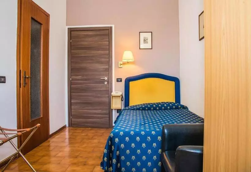 スタンダードシングルルーム, Park Hotel Salice Terme   Oltrepò Pavese