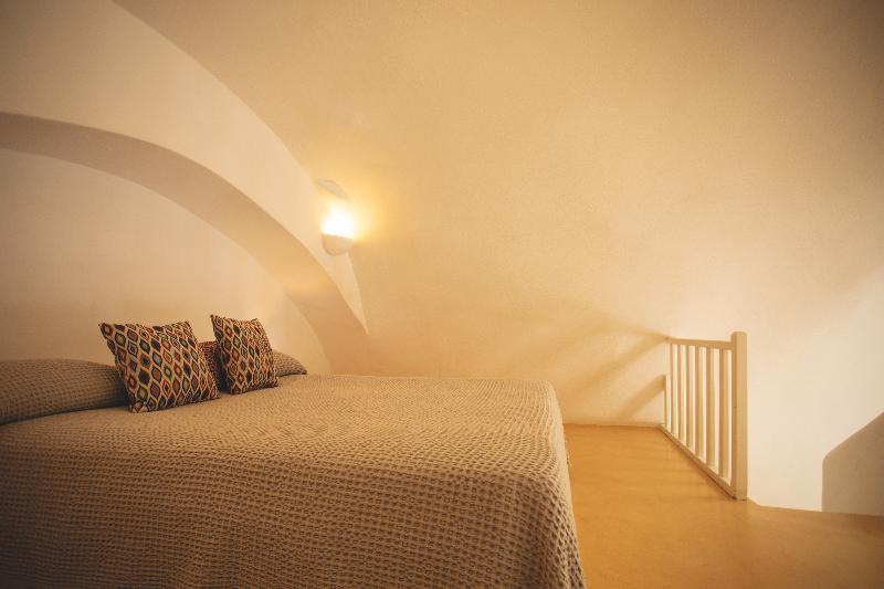 جناح, Remezzo Villas