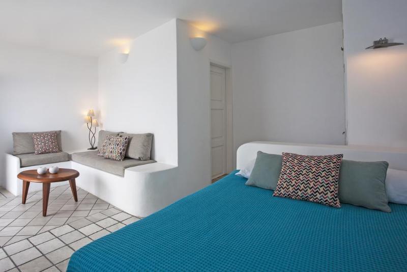 إستوديو سوبيريور, Remezzo Villas