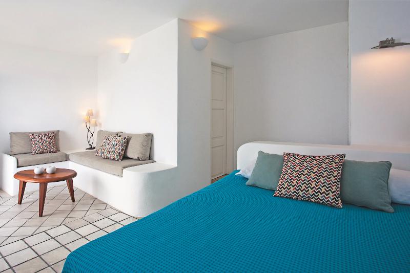 إستوديو سوبيريور, Remezzo Villas