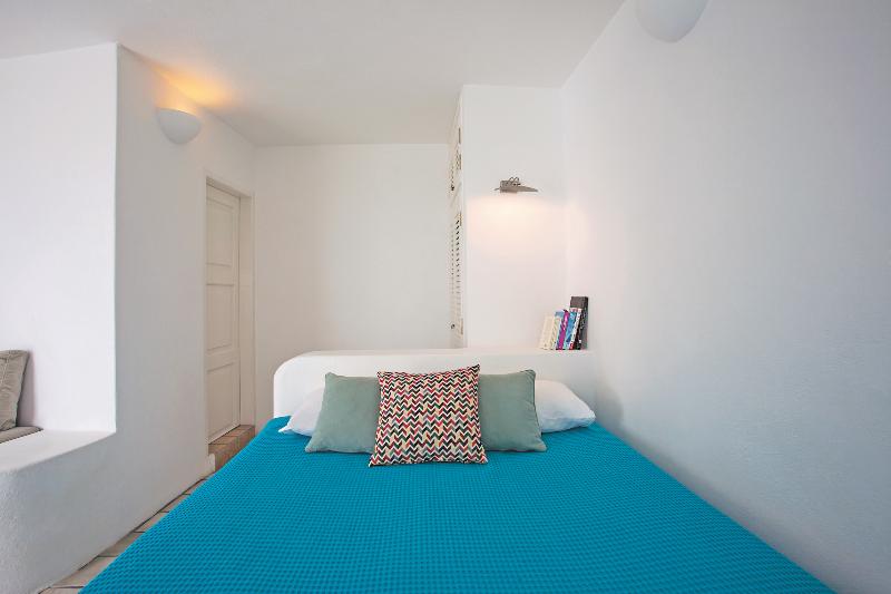 إستوديو سوبيريور, Remezzo Villas