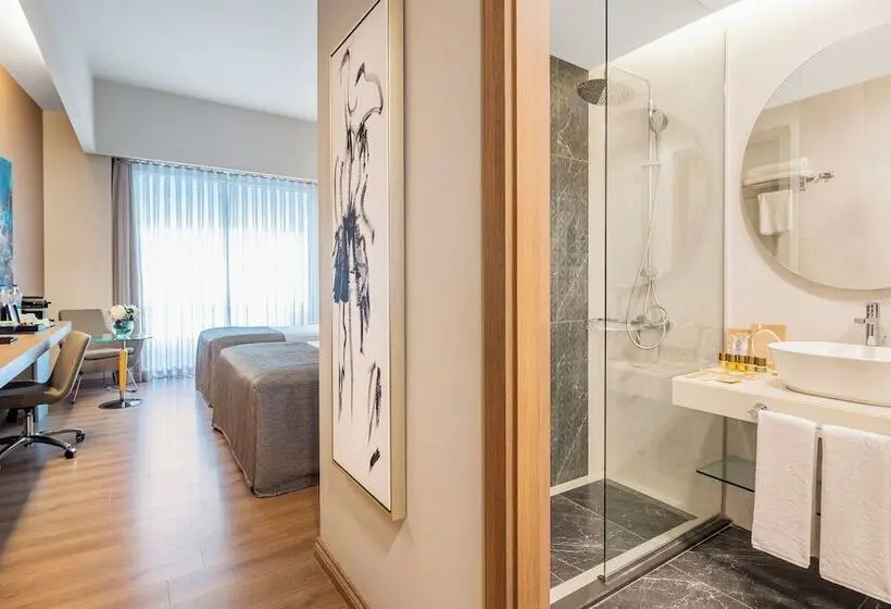 اتاق لوکس با چشم‌انداز شهر, Concorde De Luxe Resort
