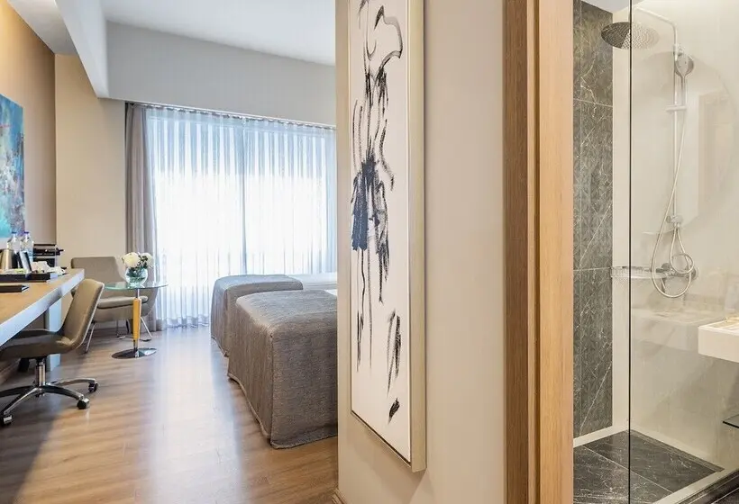 اتاق لوکس با چشم‌انداز شهر, Concorde De Luxe Resort