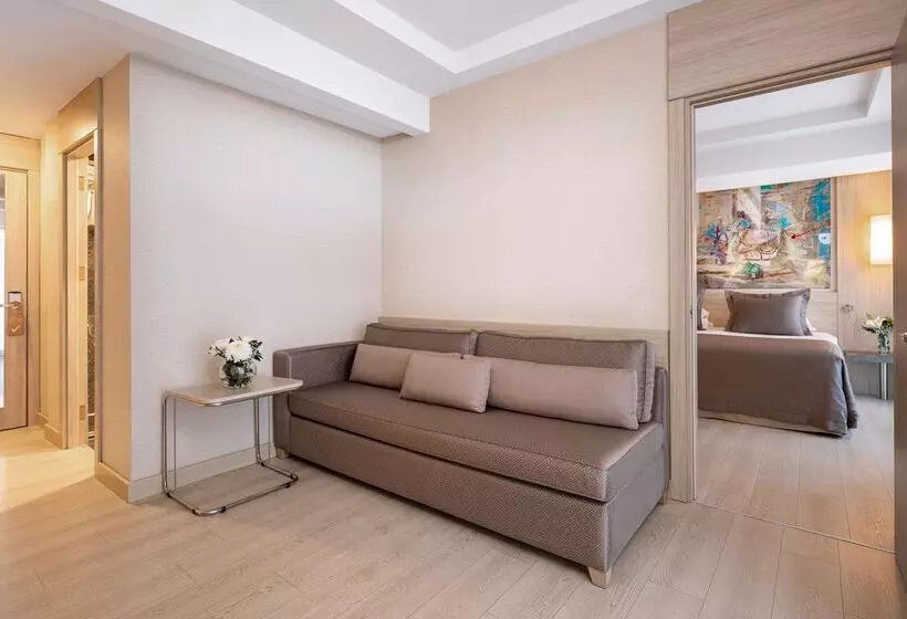 سوییت جونیور لوکس, Concorde De Luxe Resort