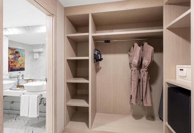 سوییت لوکس, Concorde De Luxe Resort Prive Ultra All Inclusive