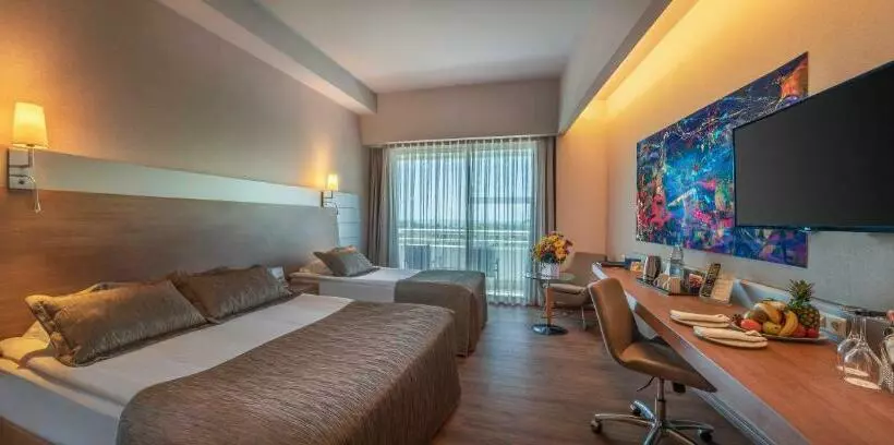 اتاق لوکس با چشم‌انداز دریا, Concorde De Luxe Resort Lara Antalya Prive Ultra All Inclusive