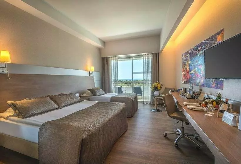 اتاق لوکس با چشم‌انداز دریا, Concorde De Luxe Resort Lara Antalya Prive Ultra All Inclusive