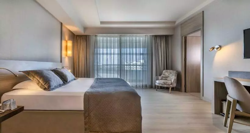 سوییت جونیور, Concorde De Luxe Resort Lara Antalya Prive Ultra All Inclusive