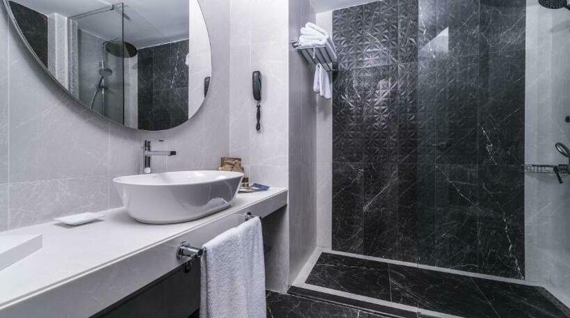 سوییت جونیور, Concorde De Luxe Resort Prive Ultra All Inclusive