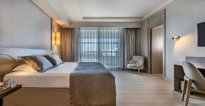 سوییت جونیور, Concorde De Luxe Resort Lara Antalya Prive Ultra All Inclusive