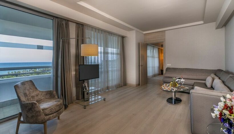 سوییت خانوادگی, Concorde De Luxe Resort Prive Ultra All Inclusive