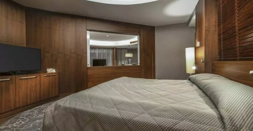 سوئیت رویال, Concorde De Luxe Resort Lara Antalya Prive Ultra All Inclusive