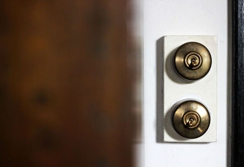 标准间, Cheong Fatt Tze The Blue Mansion