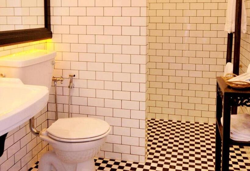 标准间, Cheong Fatt Tze The Blue Mansion