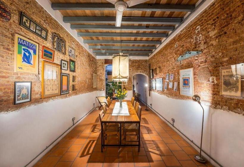 带露台两卧住房, Cheong Fatt Tze The Blue Mansion