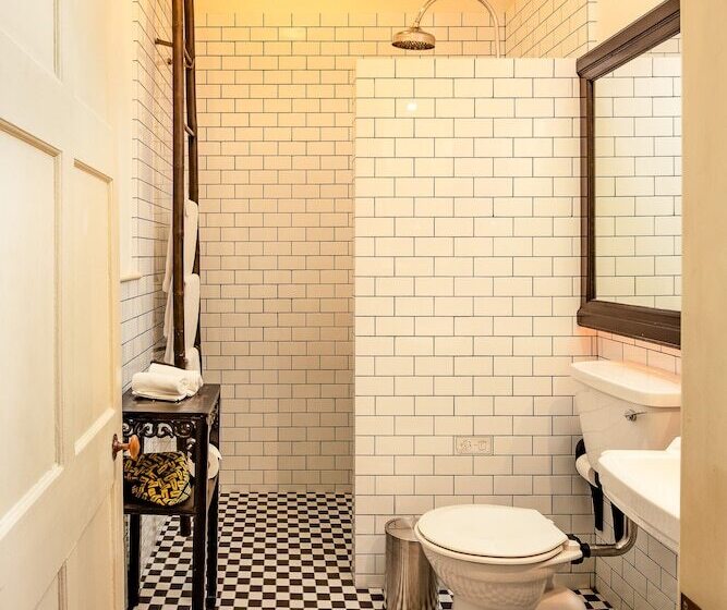 标准间, Cheong Fatt Tze The Blue Mansion