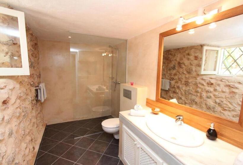 וילה עם חדר שינה אחד ובריכת שחיה, Finca Can Toni