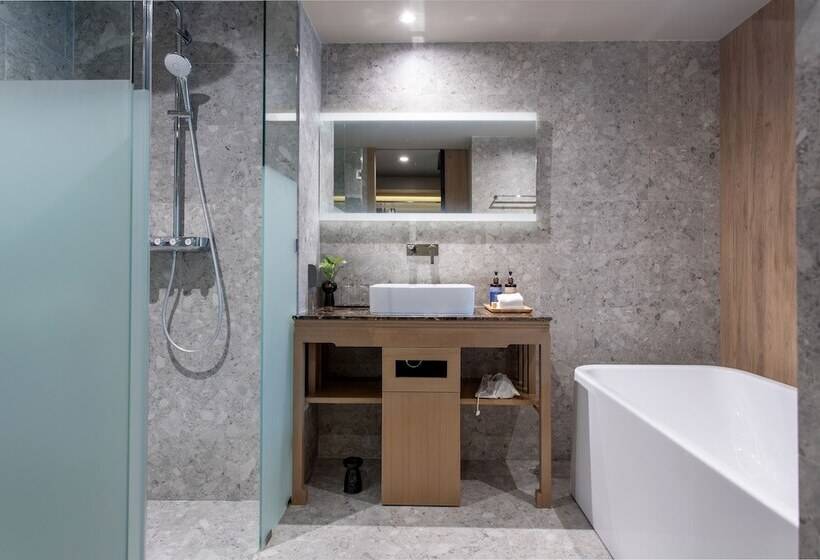 Номер Deluxe, La Flora Khao Lak Sha Extra Plus