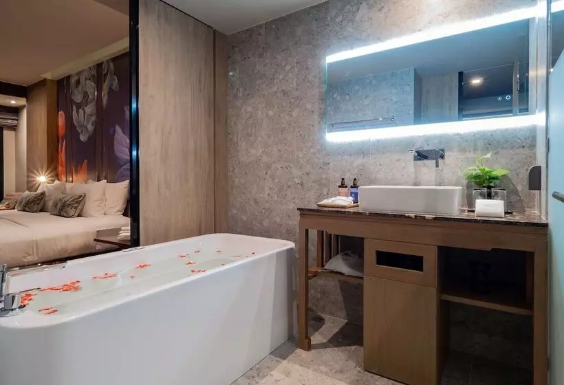 デラックスルーム, La Flora Khao Lak   Sha Extra Plus