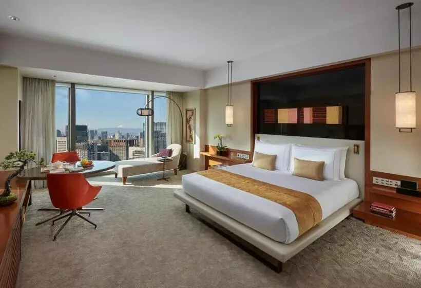 キングサイズベッドのデラックスルーム, Mandarin Oriental Tokyo