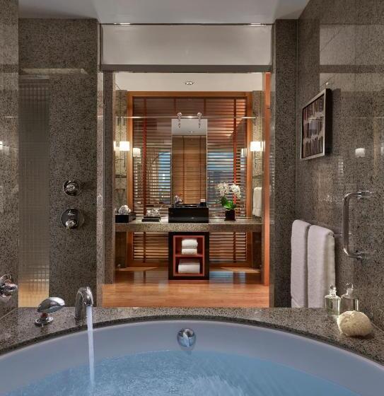 带大床的套房, Mandarin Oriental Tokyo