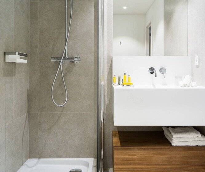 Appartement met 2 Slaapkamers en Balkon, Marriott Executive Apartments Brussels