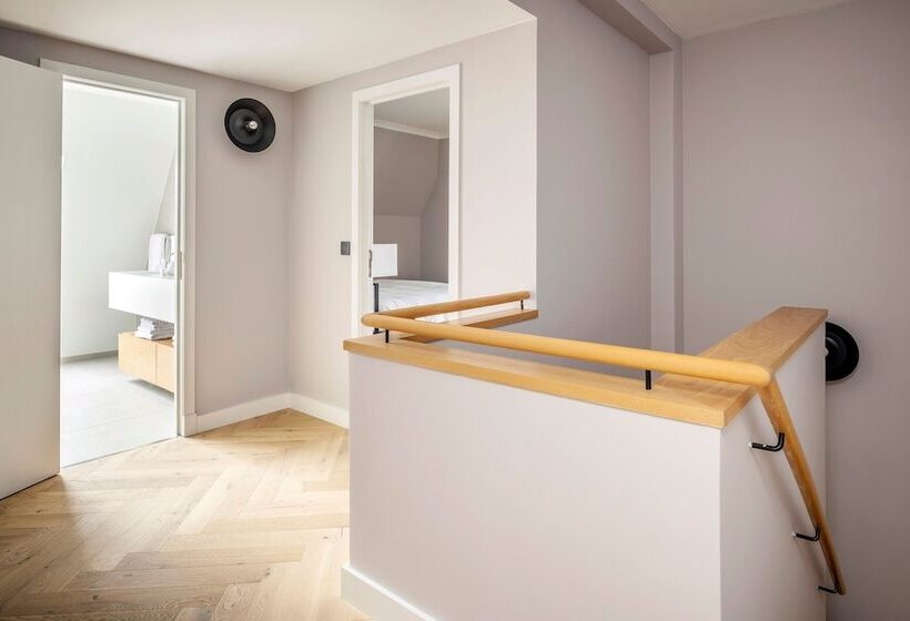 Appartement met 2 Slaapkamers en Balkon, Marriott Executive Apartments Brussels