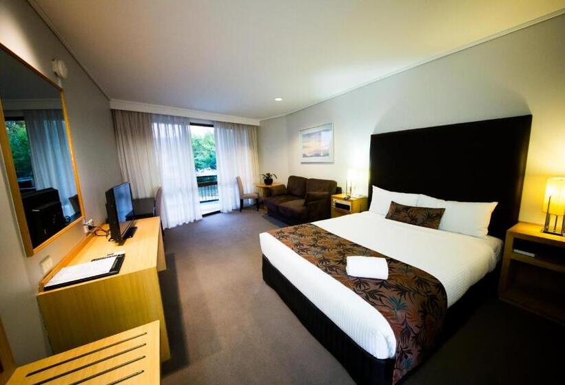 חדר אקזקיוטיב, Sandown Regency Hotel & Apartments