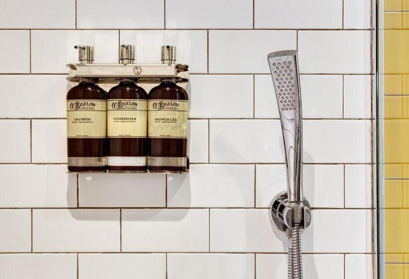 غرفة ديلوكس, So