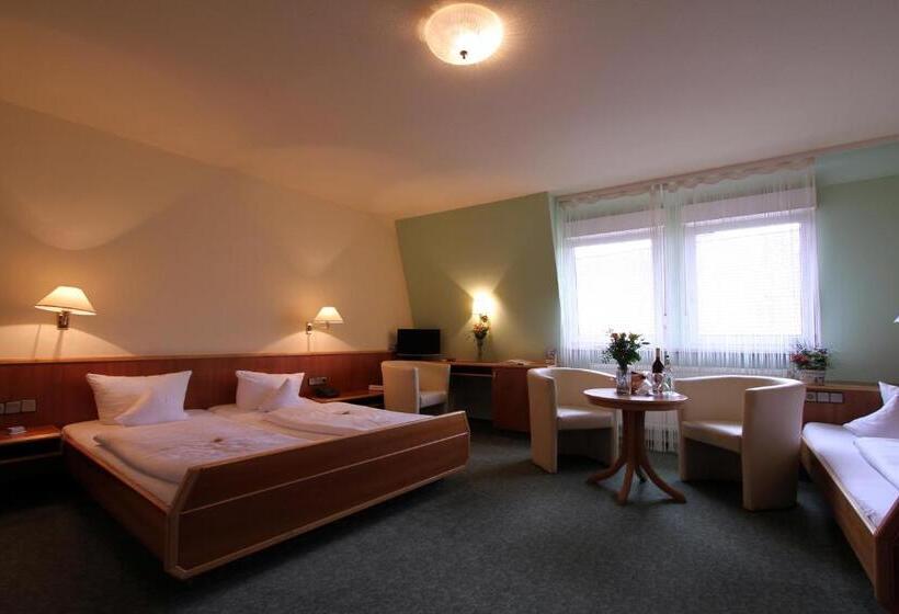 컴포트 트리플 룸, Landhotel Zum Böhm