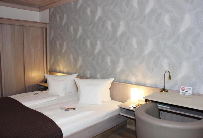 이코노미 룸, Landhotel Zum Böhm