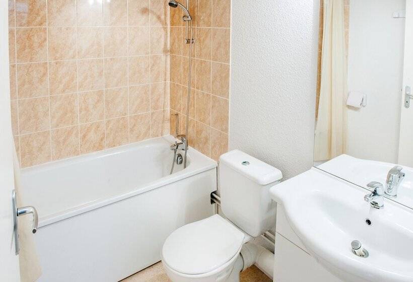 标准工作室, Residence Les Marquises