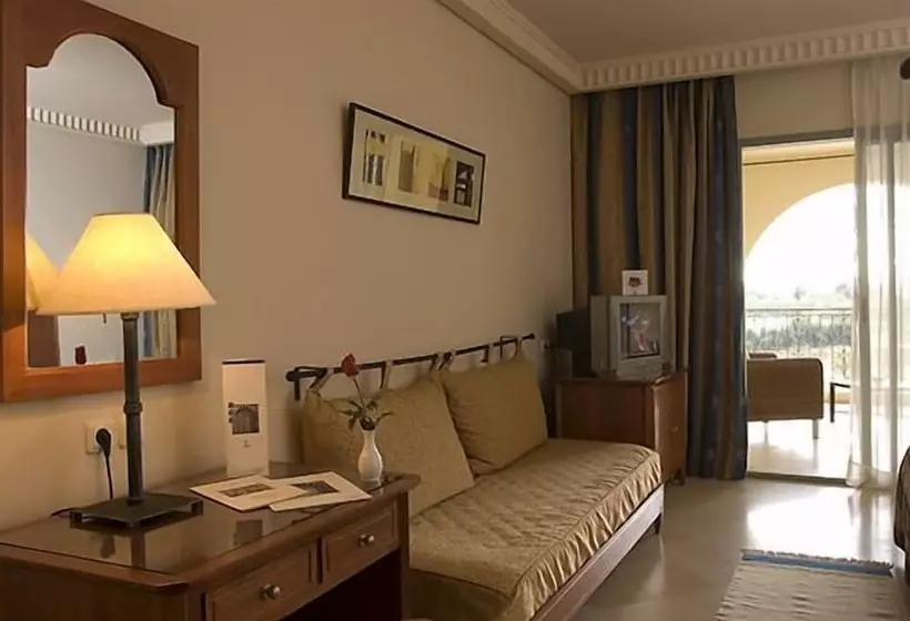اتاق استاندارد چهار تخته, Alhambra Thalasso