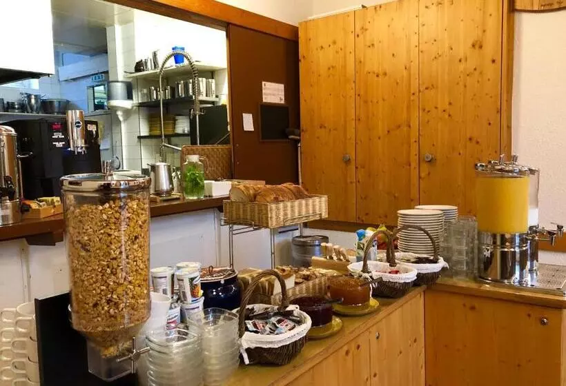 スタンダードシングルルーム, Auberge Pour Tous