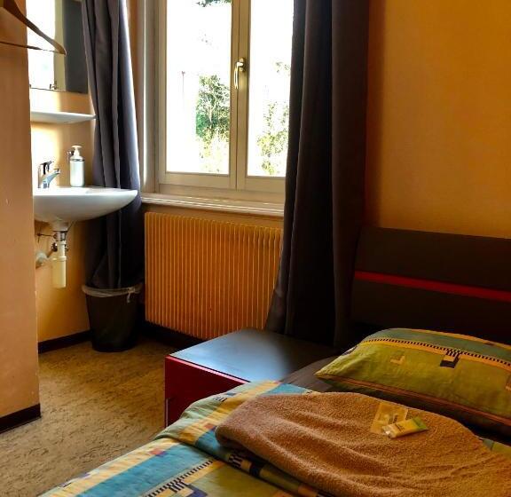 חדר סטנדרט יחיד, Auberge Pour Tous