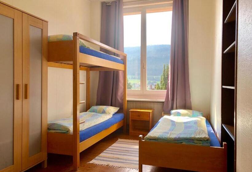 חדר סטנדרט לשלושה, Auberge Pour Tous