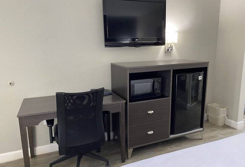 اتاق استاندارد با 2 تخت دوبل, Baymont By Wyndham Wilmington