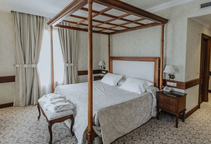 سوییت, Candido 4* Sup