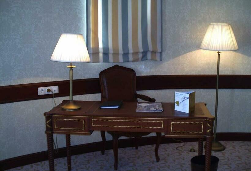 اتاق خانوادگی, Candido 4* Sup