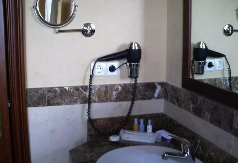 اتاق خانوادگی, Candido 4* Sup