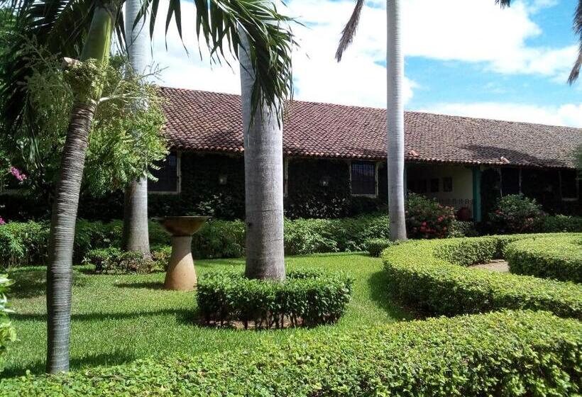 디럭스 룸 가든 전망, El Convento Leon Nicaragua