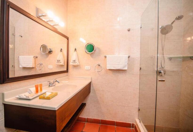 이그제큐티브 룸, El Convento Leon Nicaragua