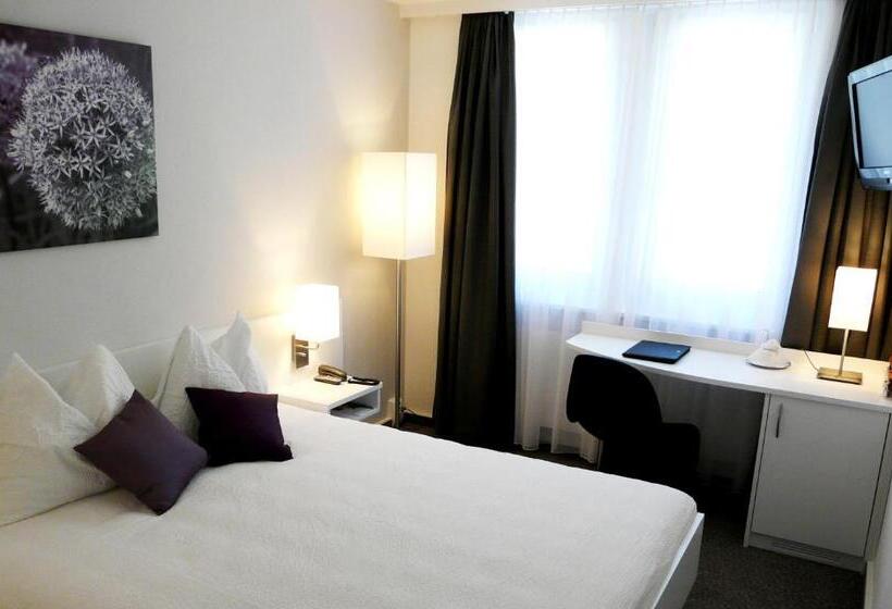 غرفة قياسية, Fontana Garni