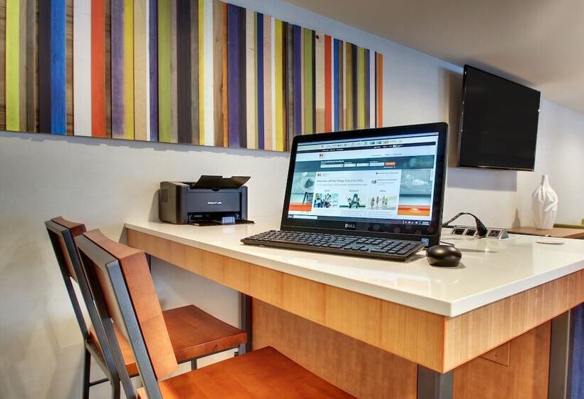 Номер Стандарт, Holiday Inn Express & Suites Lincoln East White Mountains, An Ihg