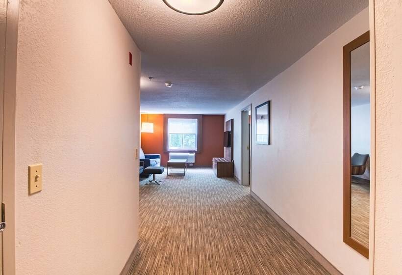 Люкс, Holiday Inn Express & Suites Lincoln East White Mountains, An Ihg