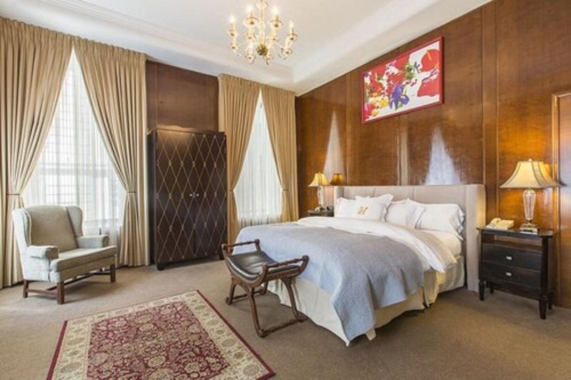 キングサイズベッドのスイートルーム, L