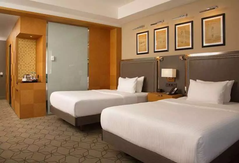 Deluxe-huone, Martinique New York On Broadway, Curio Collection by Hilton